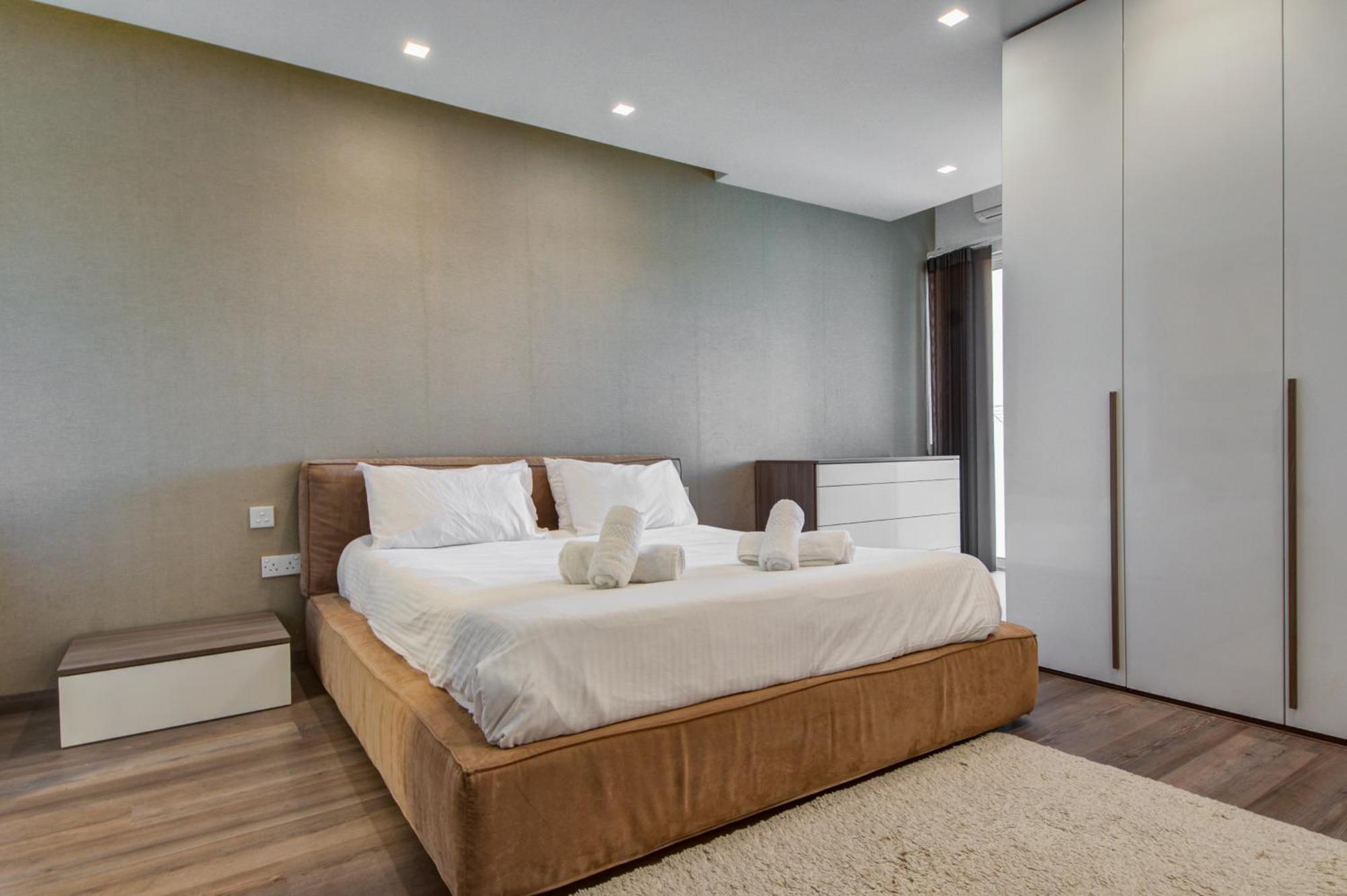 Apartment Stunning 3br Xemxija With Breathtaking Views By 360 Estates *